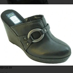 Dr  Scholl suede clogs